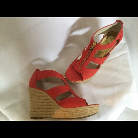 Michael Kors Damita Wedge (Watermelon) - Picture 4 of 6